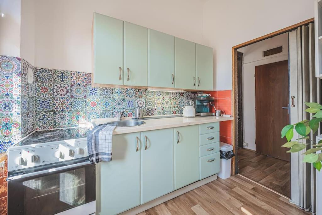 Carolina'S Romantic Apartment Hradec Králové Zewnętrze zdjęcie
