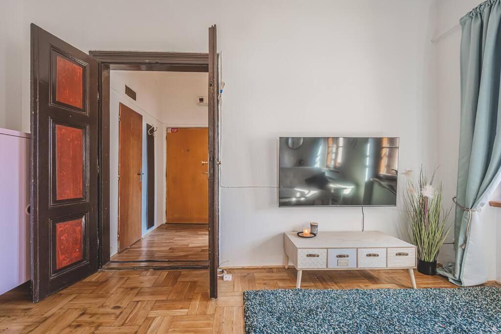 Carolina'S Romantic Apartment Hradec Králové Zewnętrze zdjęcie